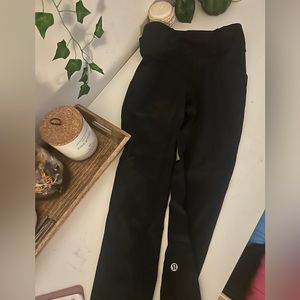 black lulu leggings with pockets